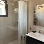 Villa Piscine Plein Sud Proche Uzes *
