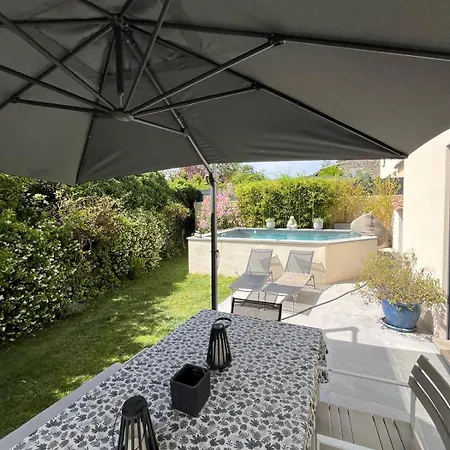 Piscine Plein Sud Proche Uzes Villa *